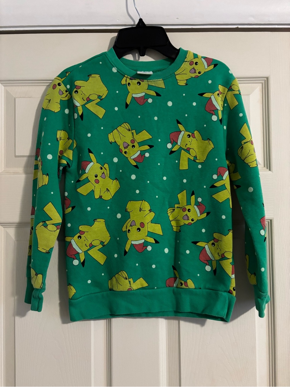 Youth size M Pokemon pikachu Christmas sweater